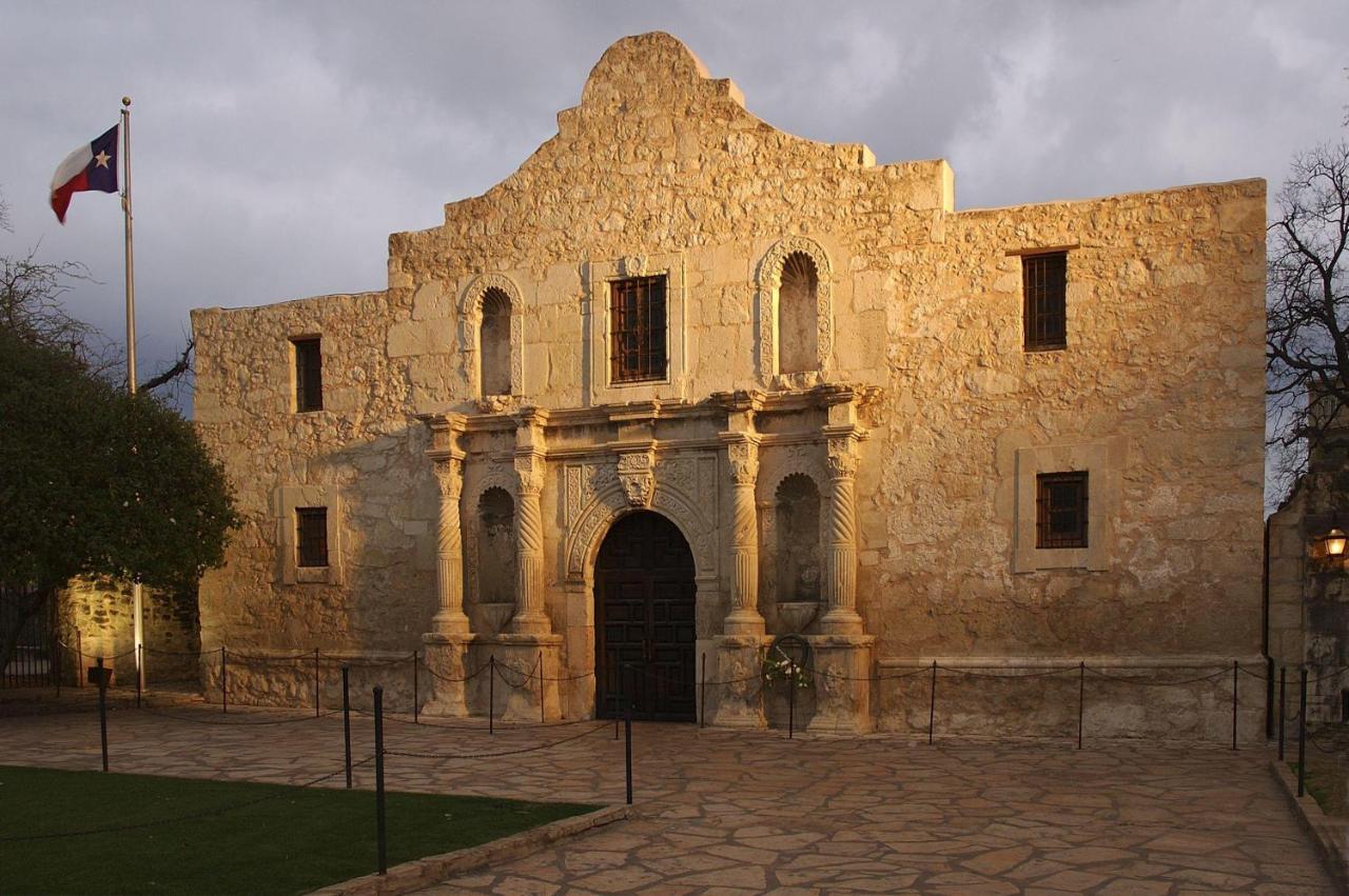 Private Hot Tub3Bd2Ba 2 Miles To Sa River Walk San Antonio Exterior foto